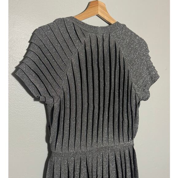 NWT Women's 8 The Fold London Nara Stretch Knit Dress V Neck Metallic Silver - Picture 8 of 8